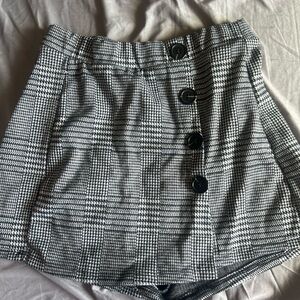 Women’s skirt shorts